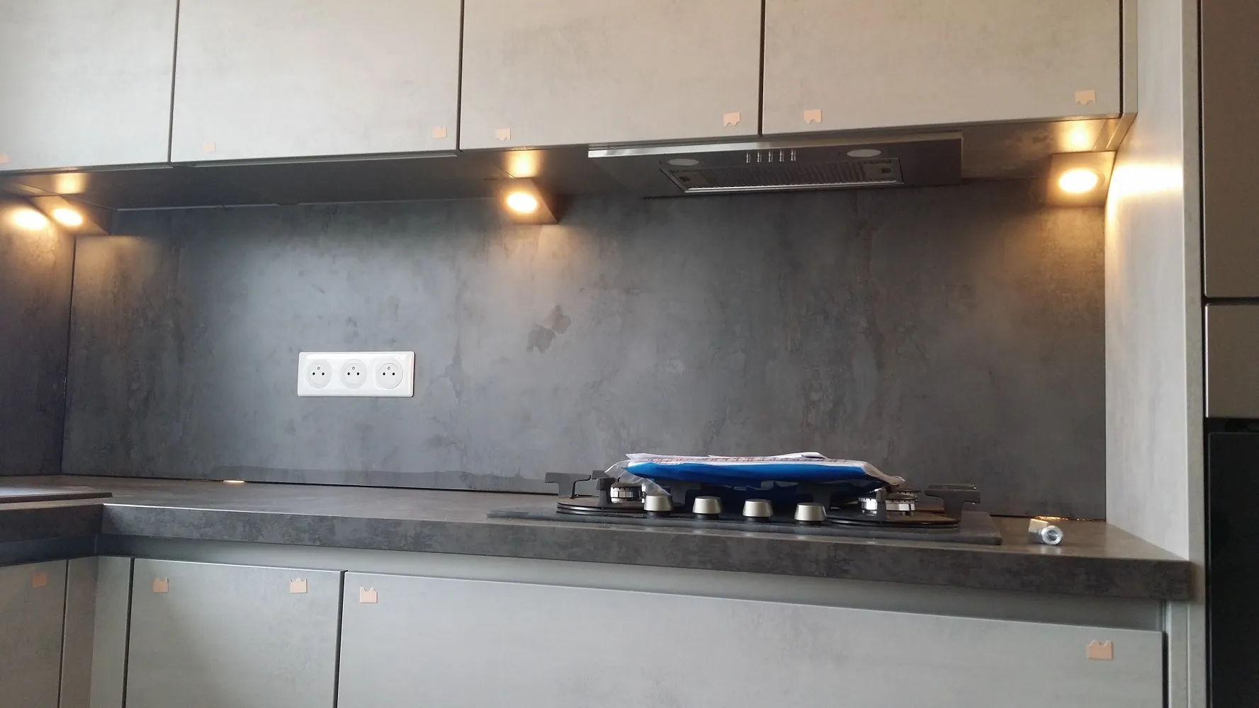 Petite plomberie et électricité